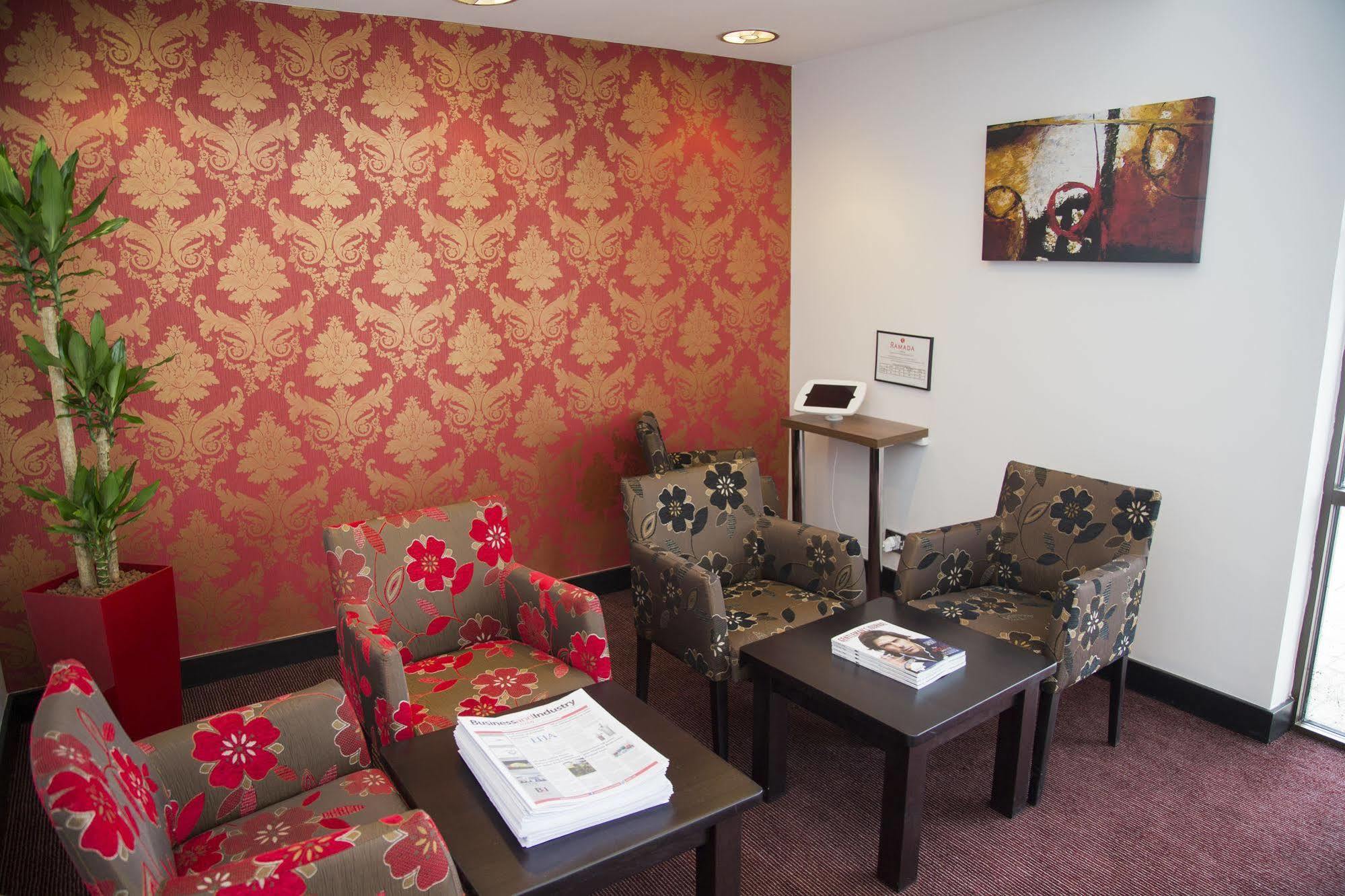Готель Ramada Cambridge Fen Drayton Екстер'єр фото